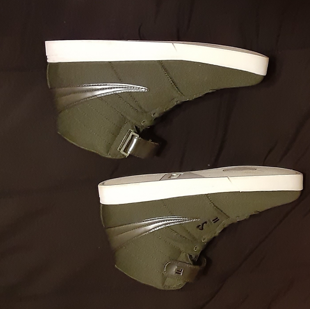 Fila - Picture 4 of 6